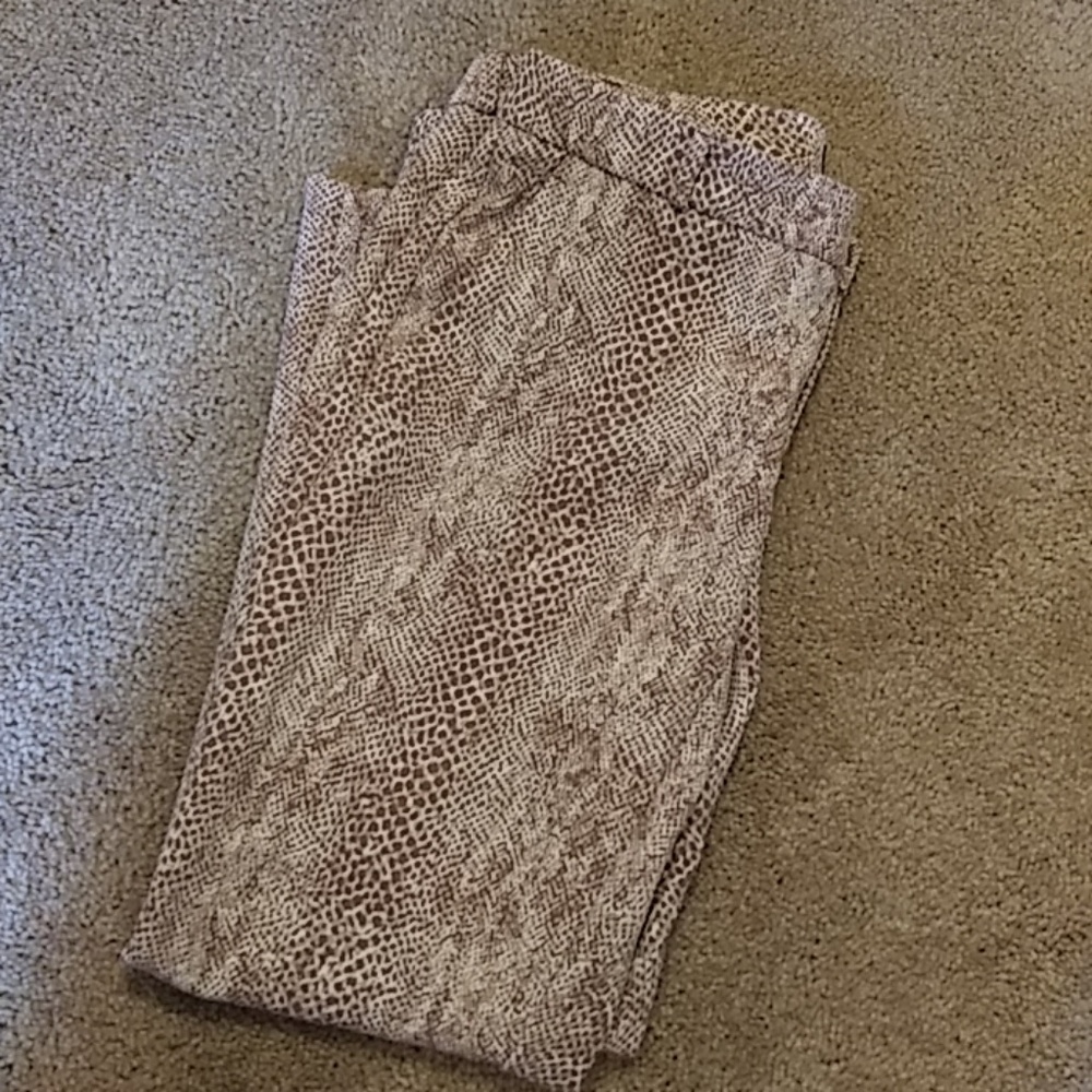 Banana Republic Avery